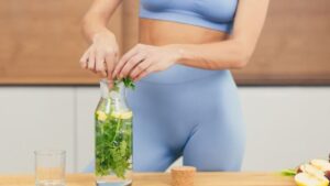 Read more about the article 6 Best Morning Detox Water for belly fat loss